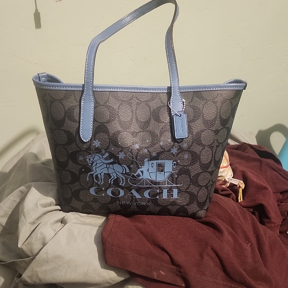 Coach Women's Black and Blue Signature Tote - Picture 1 of 6
